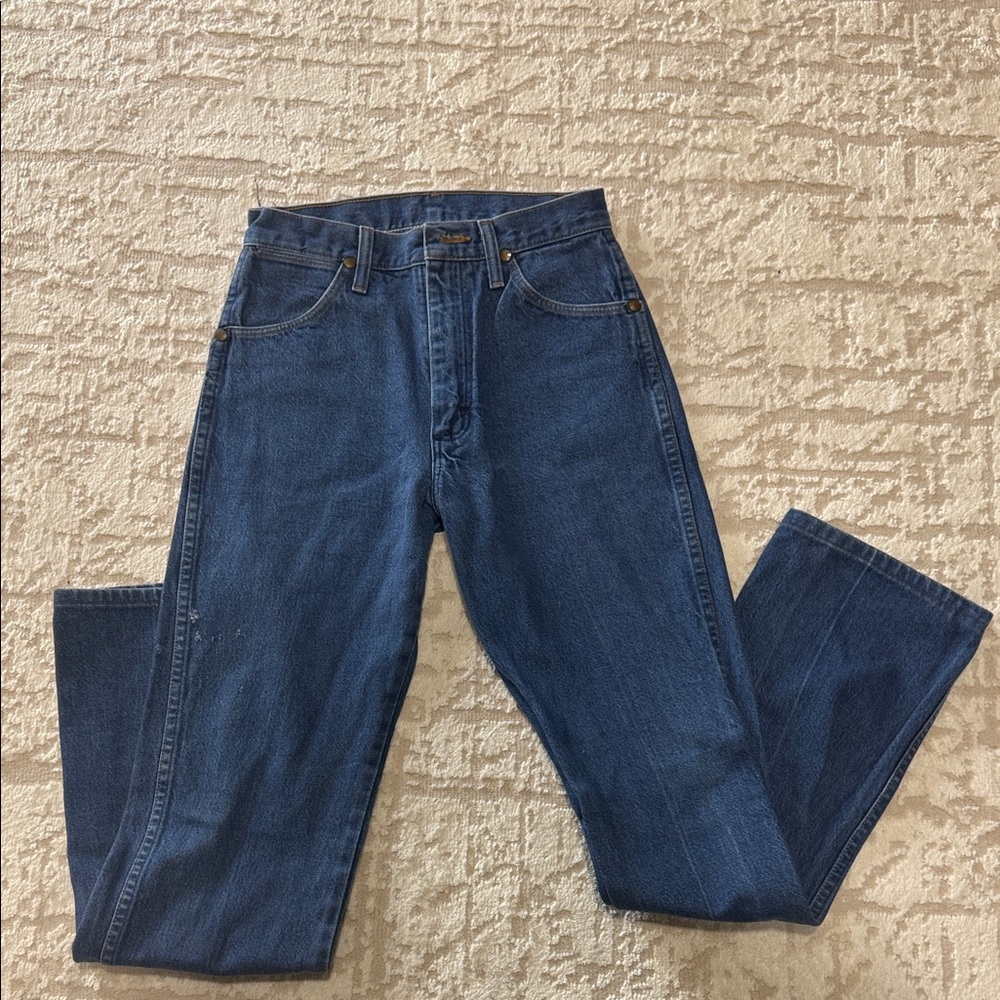 Wrangler medium wash cowboy cut Jeans